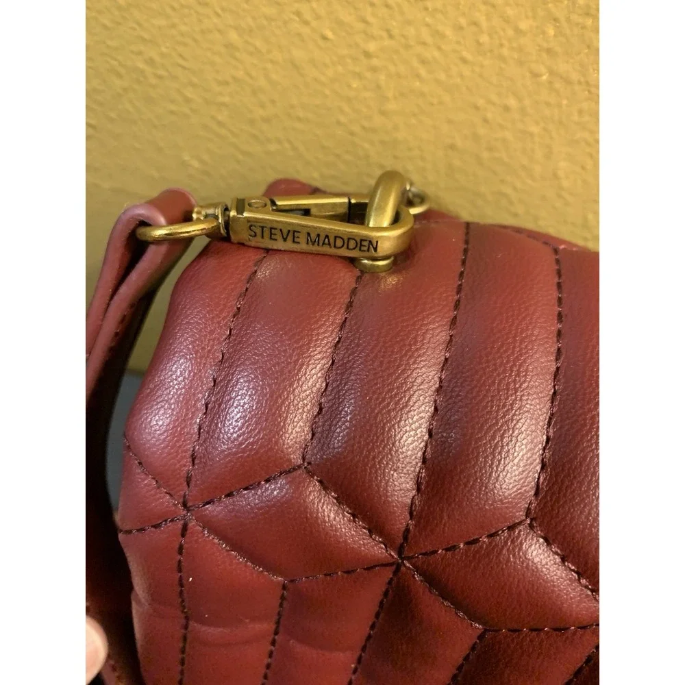 Steve Madden Red Quilted Crossbody Bag‎ with Gold Chain & Logo